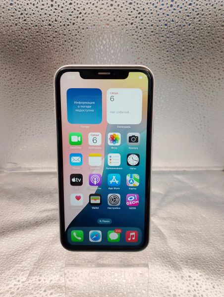 Купить Apple iPhone XR 64GB в Томск за 8100 руб.