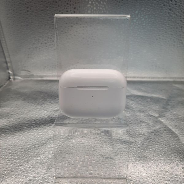 Купить Реплика Apple AirPods Pro 2  (A2931, A2698, A2699, A3047, A3048, A3049) в Томск за 700 руб.