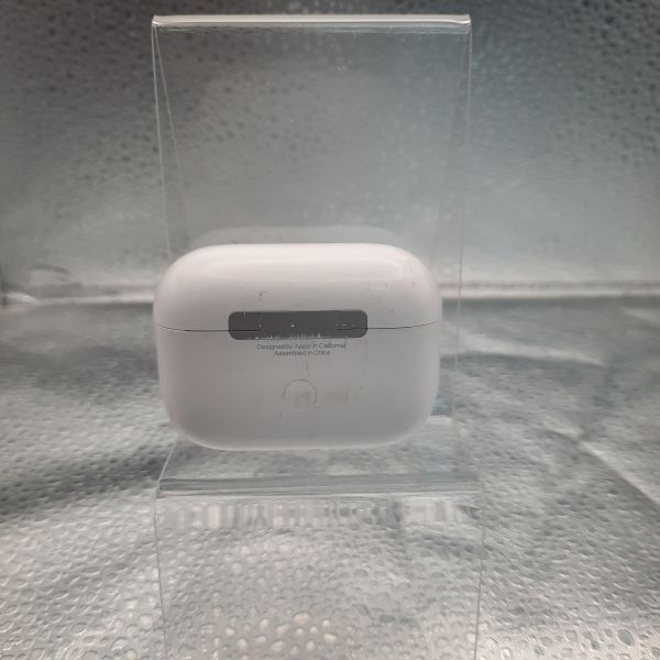 Купить Реплика Apple AirPods Pro 2  (A2931, A2698, A2699, A3047, A3048, A3049) в Томск за 700 руб.