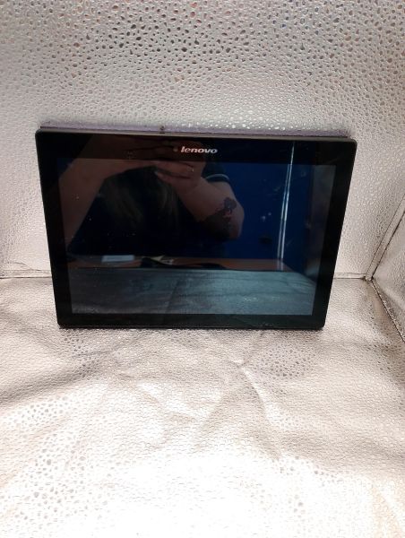 Купить Lenovo Tab 2 16GB (A10-70L) (с SIM) в Томск за 900 руб.