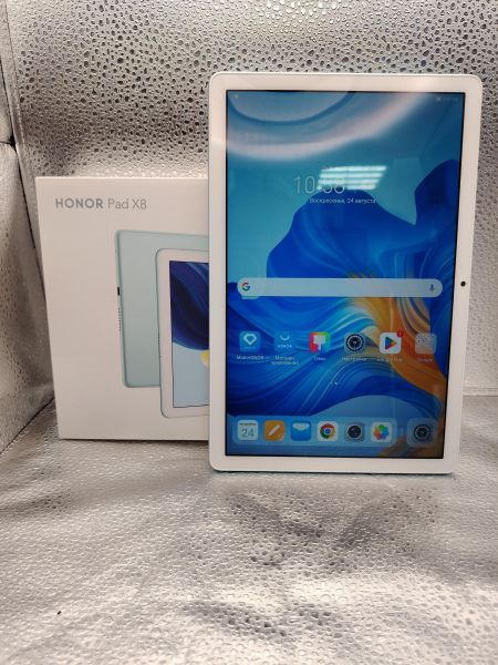 Купить Honor Pad X8 32GB (AGM3-W09HN) (без SIM) в Томск за 3700 руб.