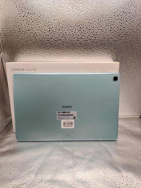 Купить Honor Pad X8 32GB (AGM3-W09HN) (без SIM) в Томск за 3700 руб.