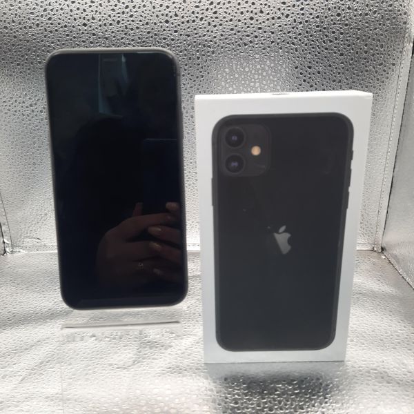 Купить Apple iPhone 11 256GB в Томск за 18100 руб.