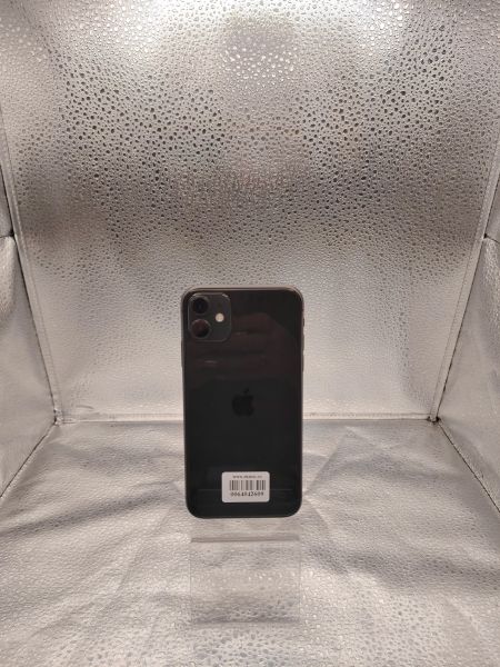 Купить Apple iPhone 11 64GB в Томск за 6300 руб.