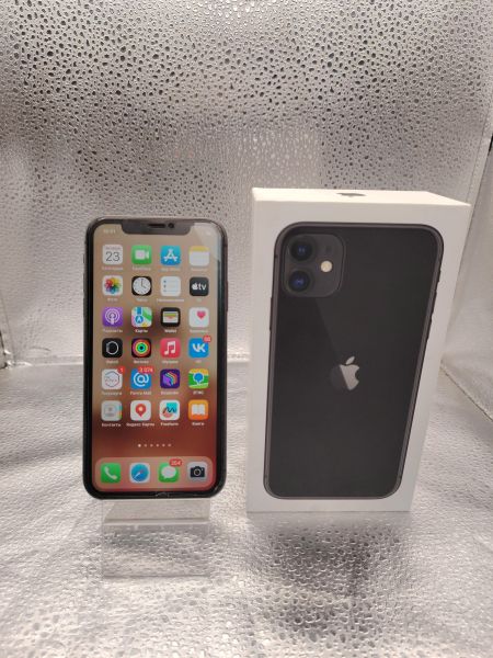 Купить Apple iPhone 11 128GB в Томск за 13800 руб.