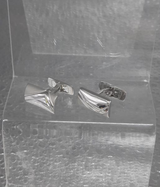 Купить Лом или горсть серебро 925 8,88g, вес изделия 8.98g в Томск за 850 руб.