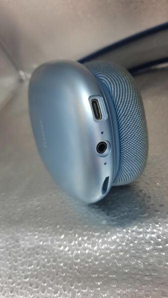 Купить Hoco W55 в Томск за 800 руб.