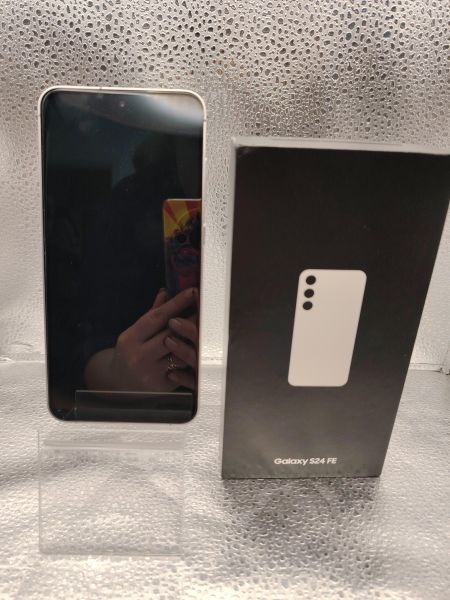 Купить Samsung Galaxy S24 FE 8/512GB (S721B) Duos в Томск за 44000 руб.