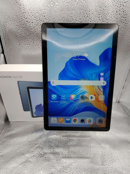 Купить Honor Pad X8 64GB (AGM3-AL09HN) (с SIM) в Томск за 6300 руб.