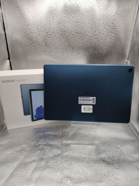 Купить Honor Pad X8 64GB (AGM3-AL09HN) (с SIM) в Томск за 6300 руб.
