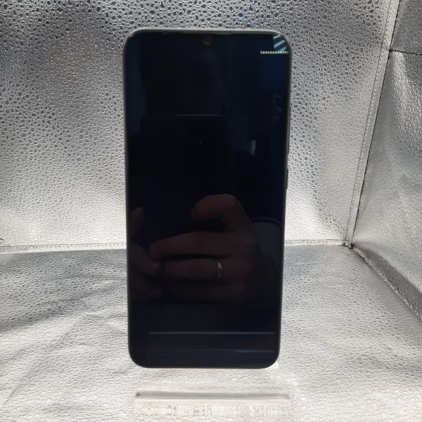 Купить Xiaomi Mi A3 4/128GB (M1906F9SH) Duos в Иркутск за 3000 руб.