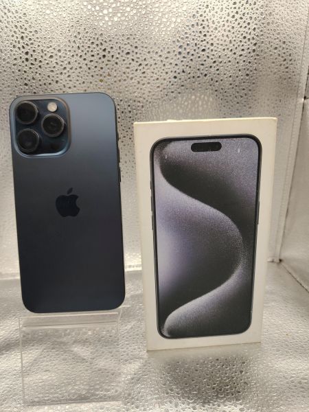 Купить Apple iPhone 15 Pro Max 512GB в Томск за 71000 руб.