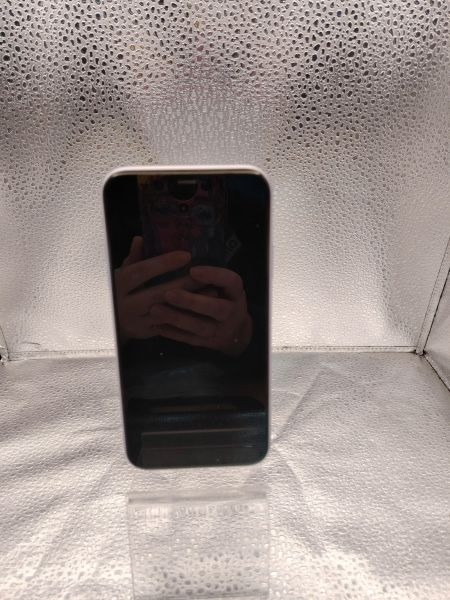 Купить Apple iPhone 11 64GB в Томск за 8600 руб.