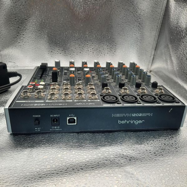 Купить Behringer XENYX 1202SFX в Томск за 4500 руб.