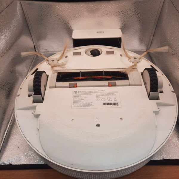 Купить Xiaomi Mi Robot Vacuum-Mop Essential (MJSTG1) с СЗУ в Томск за 1700 руб.