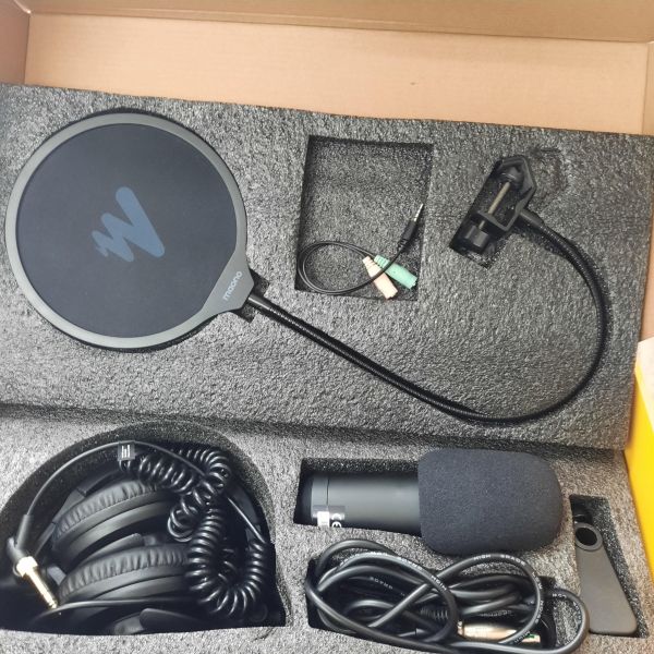 Купить Maono AU-A03H (наушники, микрофон, стойка) в Томск за 2800 руб.