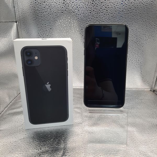 Купить Apple iPhone 11 64GB в Томск за 10000 руб.