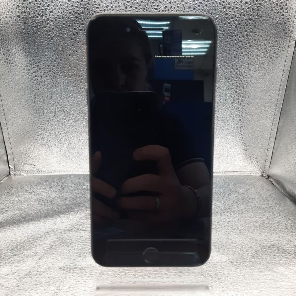 Купить Apple iPhone 8 Plus 64GB в Томск за 4300 руб.