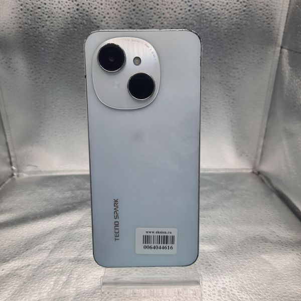 Купить TECNO Spark Go 1 4/64GB (KL4) Duos в Томск за 2200 руб.
