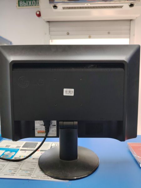 Купить LG Flatron W1934S (W1934S-BN) в Томск за 800 руб.