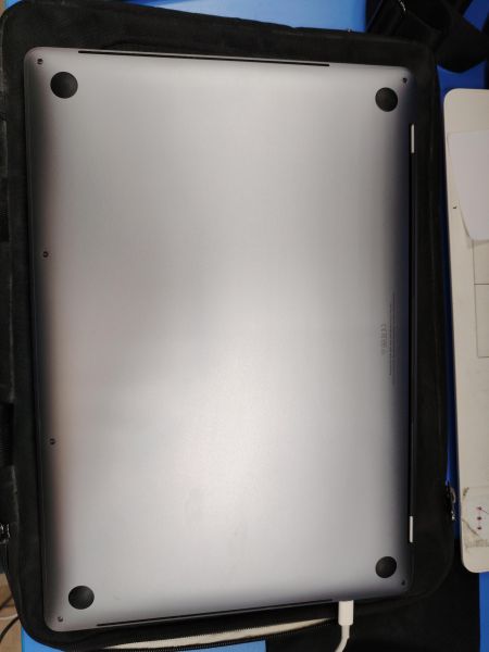 ноутбук Apple MacBook Pro 15 2019 (A1990) (i7, 16/512GB) в Томск