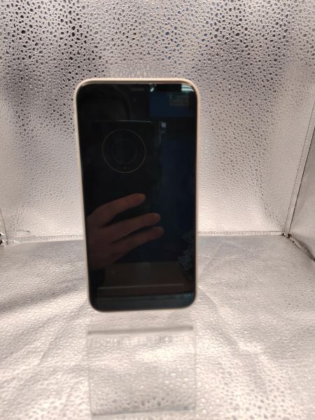 Купить Apple iPhone 11 128GB в Томск за 10500 руб.