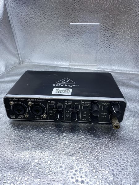звуковая карта Behringer UMC204HD в Томск