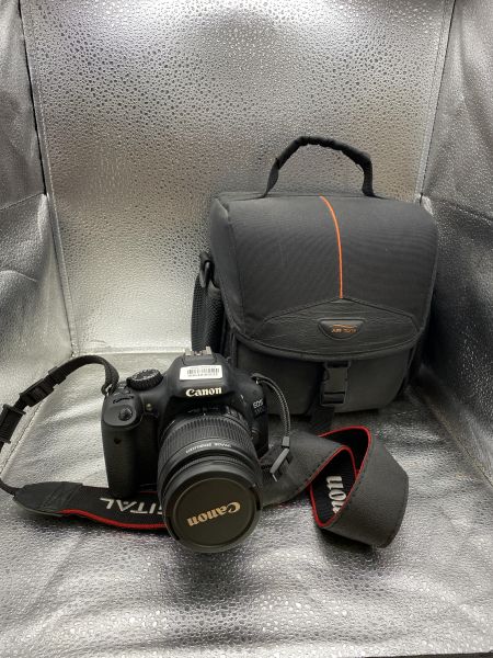 фотоаппарат Canon EOS 550D (DS126271) kit с СЗУ в Томск