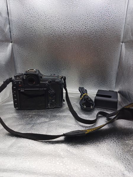 фотоаппарат Nikon D500 Kit с СЗУ в Томск