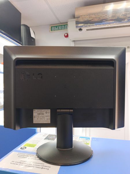 монитор LG Flatron W2234S-BN в Томск