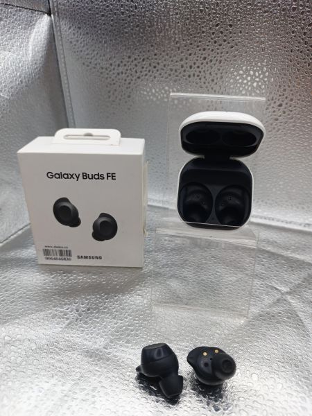 беспроводные наушники Samsung Galaxy Buds FE (SM-R400N) в Томск