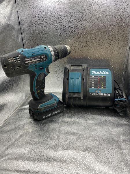 шуруповёрт аккумуляторный Makita DDF453 с СЗУ в Томск