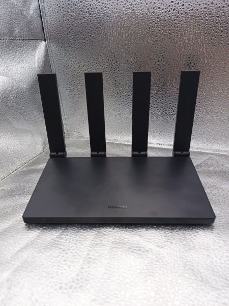 wi-fi-роутер и модем Huawei AX1 WS5203 в Томск