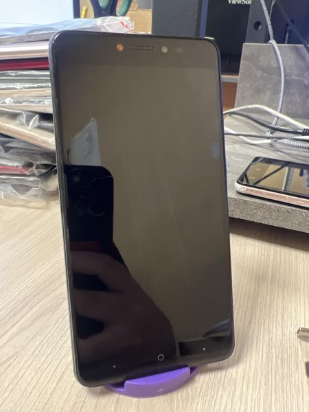 Купить BQ 5204 Strike Selfie Duos в Иркутск за 199 руб.