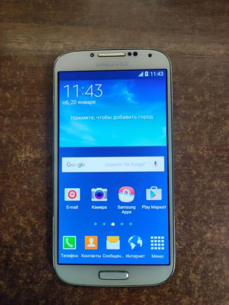 Купить Samsung Galaxy S4 (i9500) в Томск за 1699 руб.