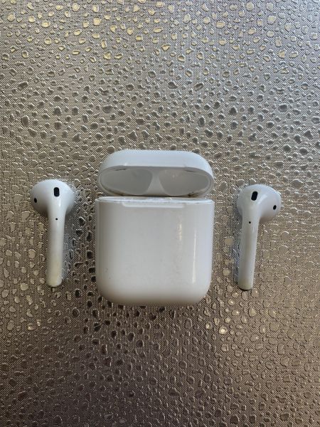 Купить Реплика Apple AirPods 2 (A2031, A2032) в Томск за 199 руб.