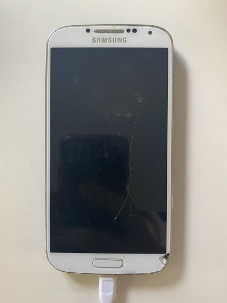 Купить Samsung Galaxy S4 (i9505) в Томск за 649 руб.