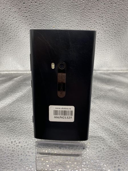 Купить Nokia Lumia 920 (RM-821) в Томск за 1399 руб.