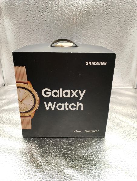 Купить Samsung Galaxy Watch (SM-R810) с СЗУ в Томск за 1800 руб.