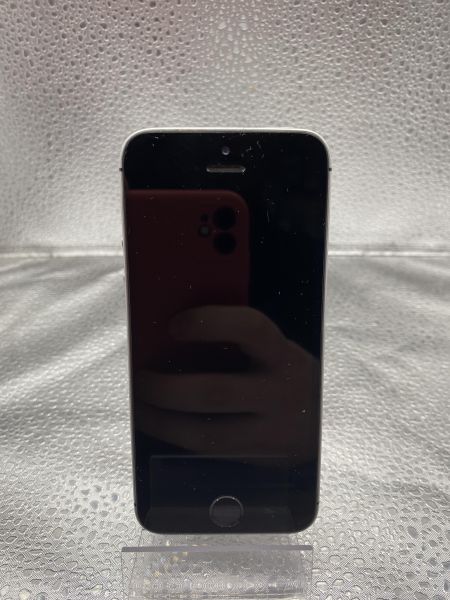 Купить Apple iPhone SE 1st gen. 2016 32GB в Томск за 2849 руб.