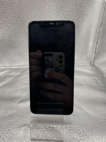 Купить Xiaomi Mi 8 6/128GB (M1803E1A) Duos в Томск за 7300 руб.