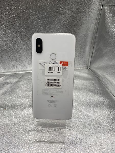 Купить Xiaomi Mi 8 6/128GB (M1803E1A) Duos в Томск за 7300 руб.