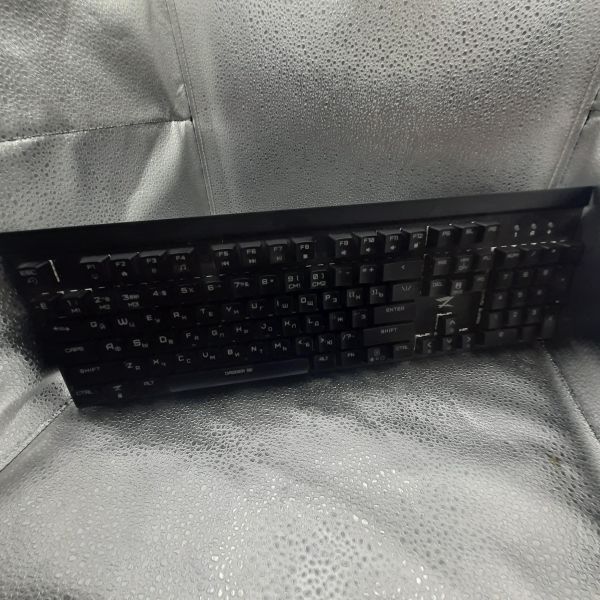 Купить ZET GAMING Dagger SE (ZG-FL-D104Red-PBT-B) в Томск за 800 руб.