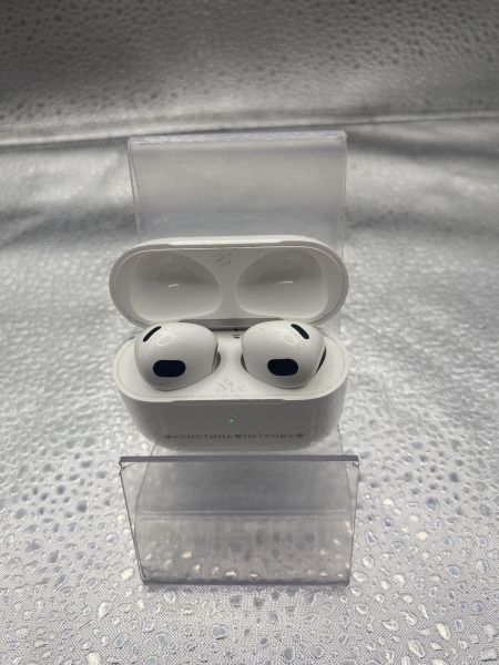 Купить Apple AirPods 3 (A2564, A2565, A2566) в Томск за 3600 руб.
