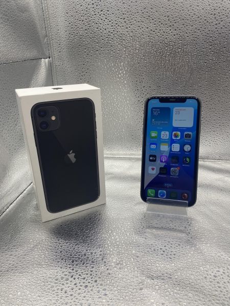 Купить Apple iPhone 11 64GB в Томск за 12300 руб.