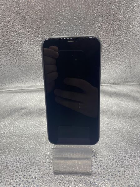 Купить Apple iPhone 11 64GB в Томск за 12300 руб.