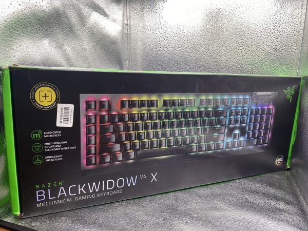Купить Razer BlackWidow V4 X (RZ03-0470) в Томск за 4000 руб.