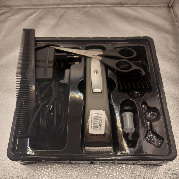 Купить Vitek VT-2571 с СЗУ в Томск за 450 руб.