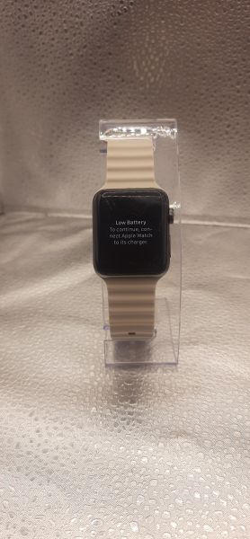 Купить Apple Watch Series 3 42mm (A1859) с СЗУ в Томск за 2400 руб.