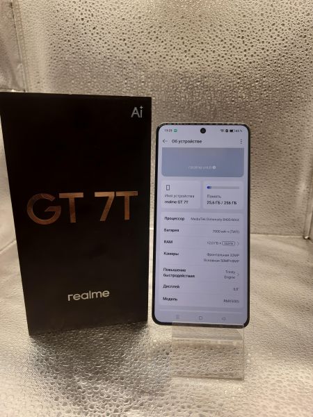 Купить Realme GT 7T 12/256GB (RMX5085) Duos в Томск за 24800 руб.